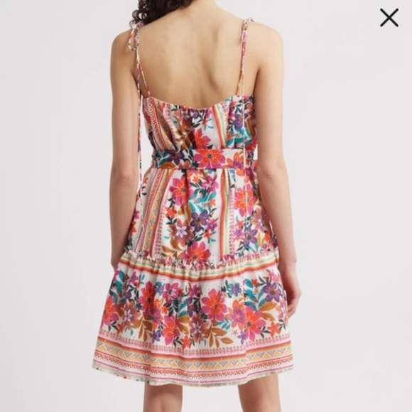 NWT Julia Jordan Floral Dress Size XS - Picture 2 of 8